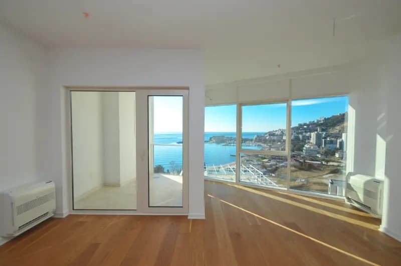 Satılık, iki odalı daire, 104m², Budva