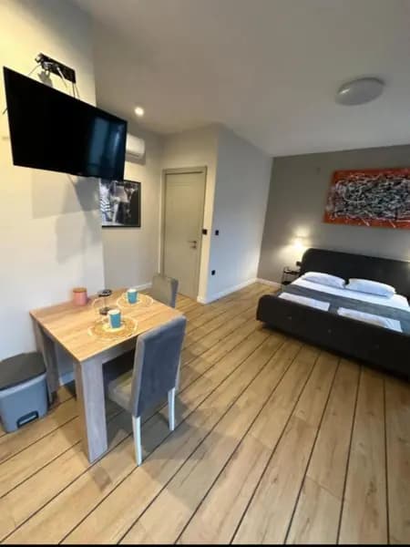 Продаж, квартира-студія, 33м², Будва
