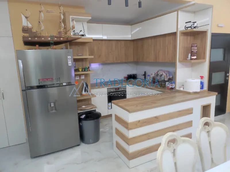 Yeşil Kuşak bölgesinde, Šušanj, Bar'da havuzlu büyük modern villa.