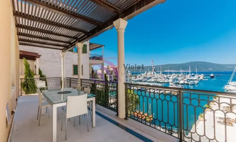 Rental, four-bedroom apartment, 240m², Porto Montenegro, Tivat