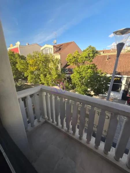 Аренда, офисное помещение, 140м², Подгорица