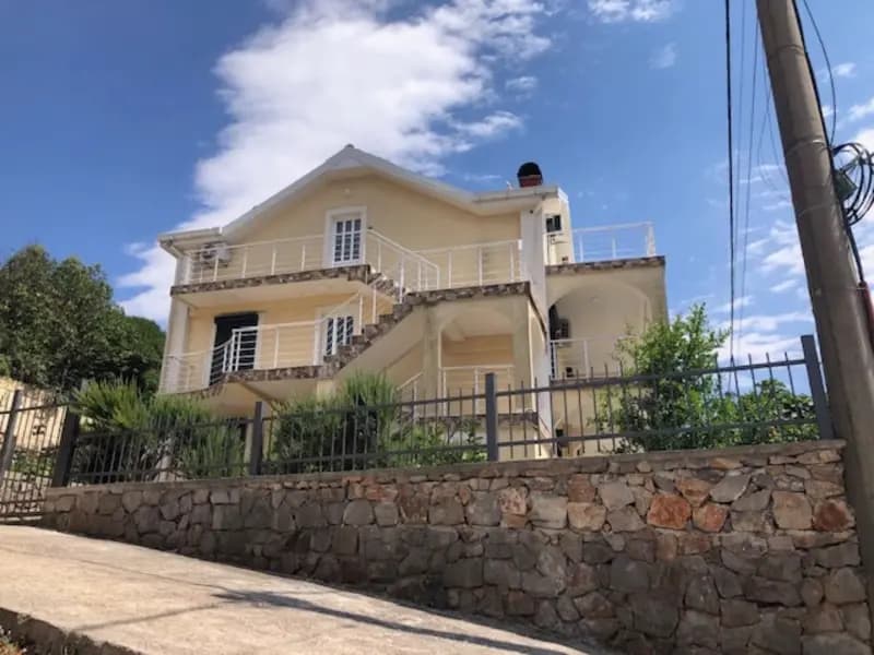 Vila u Krimovici br. 2239