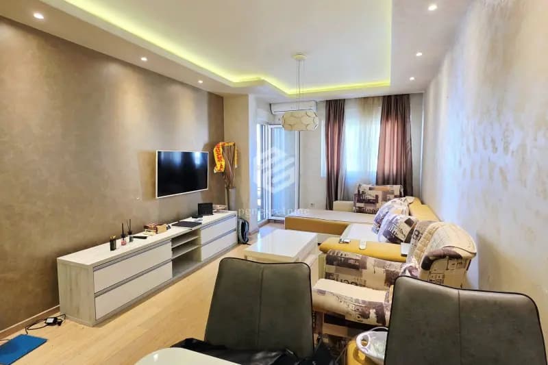 66m2 + garajlı iki odalı daire, City kvart – Podgorica