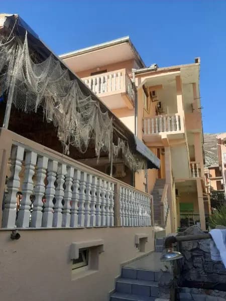 Продаж, будинок, 210м², Сутоморе, Бар