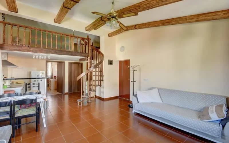 Izdavanje, dvosoban dupleks stan, 65m², Sutomore, Bar