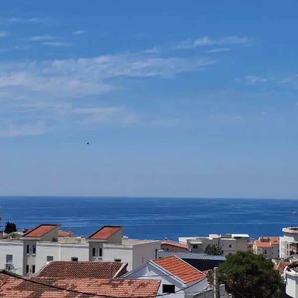 Deniz manzaralı ev, Dobre Vode Bar'da
