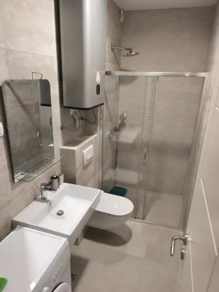 Оренда, квартира-студія, 30м², Подгориця