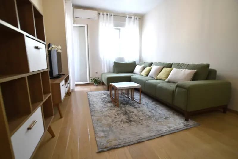 Kiralık, tek odalı daire, 46m², City Kvart, Podgorica