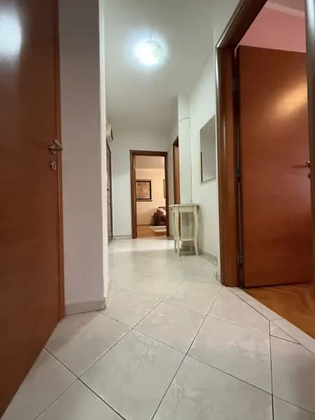 Продаж, однокімнатна квартира, 63м², Подгориця