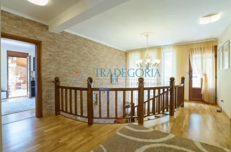 Familienvilla mit Pool und Sauna in Ratac, Bar