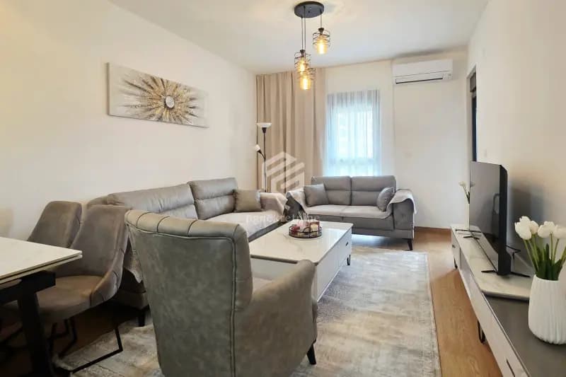 Jednosoban lux stan 48m2 + garaža, City kvart – Podgorica