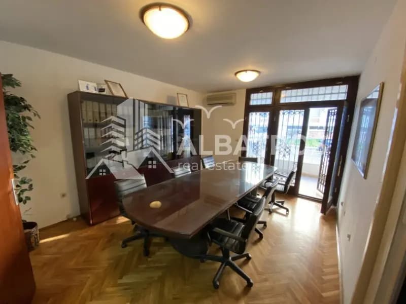 Sale of a two-bedroom apartment 110m2 in the center of Bar