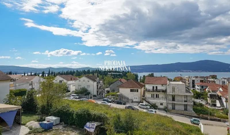 Повністю мебльована двокімнатна квартира в Тіваті