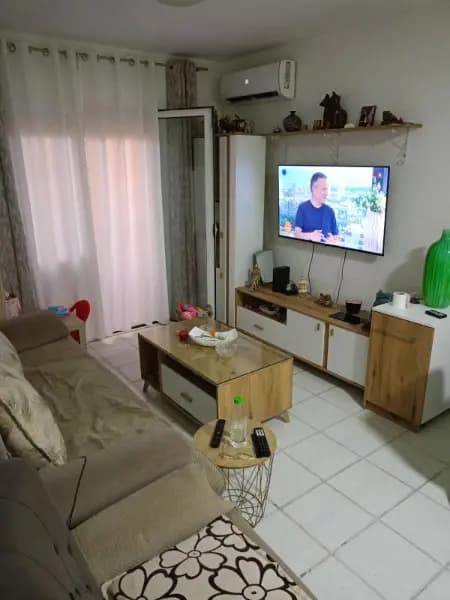 Verkauf, Einzimmerwohnung, 42m², Ilino, Bar