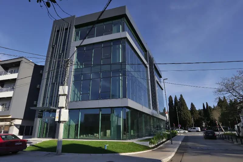 Sale, office space, 2542m², Podgorica
