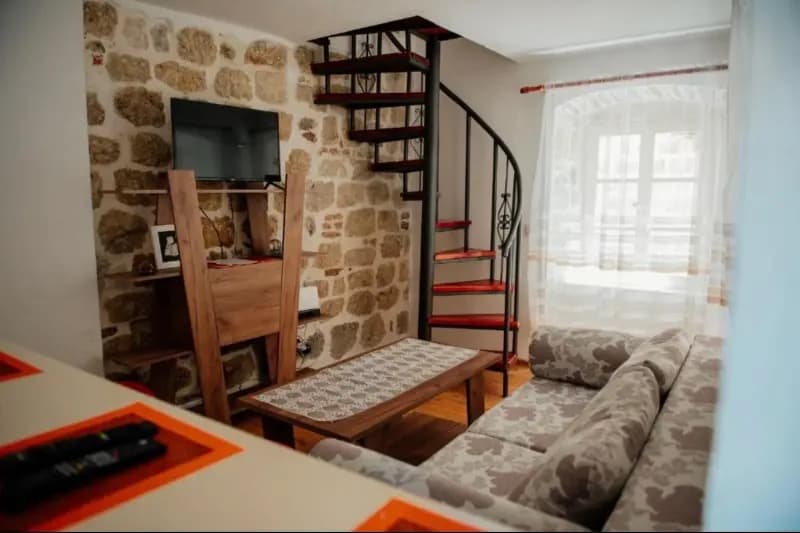 Vermietung, Einzimmerwohnung, 40m², Kotor