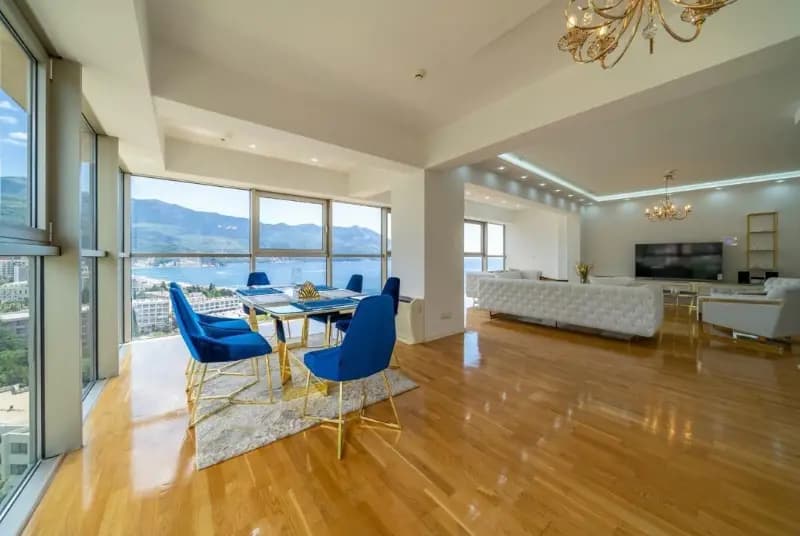 Аренда, трехкомнатная квартира, 150м², Будва