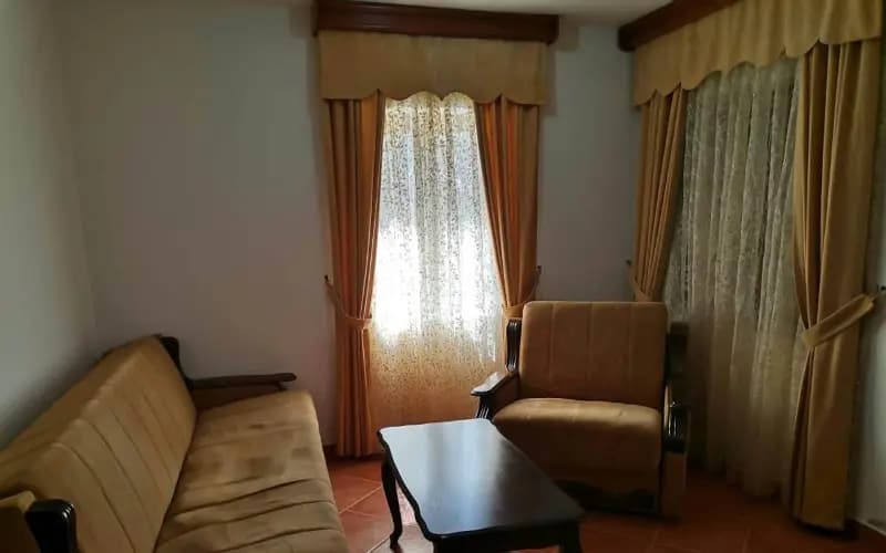 Izdavanje, kuća, 120m², Przno, Budva