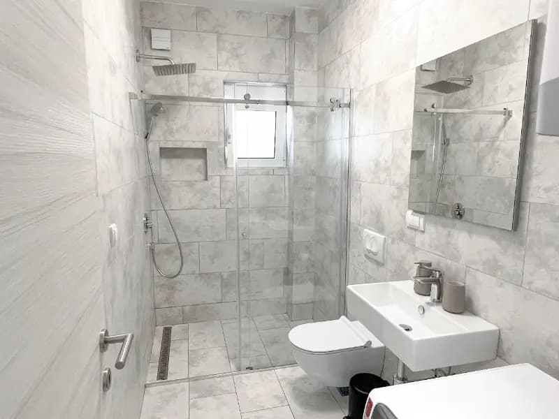 Продаж, однокімнатна квартира, 55м², Тіват