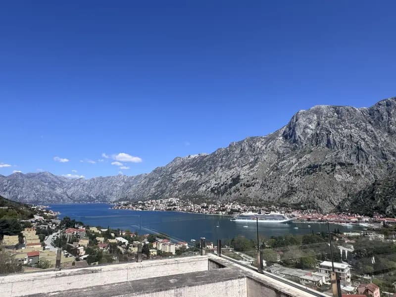 Kotor'da Dubleks No. 2563