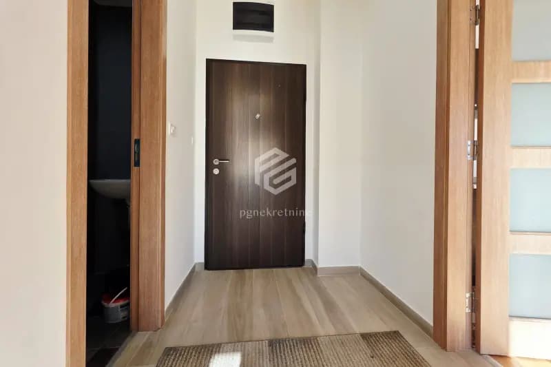 Jednosoban stan 42m2 + parking, Zabjelo – Podgorica