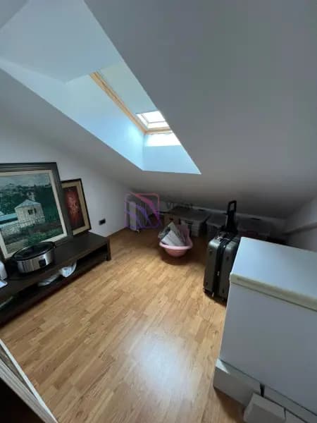 Продаж, трикімнатний дуплекс, 94м², Подгориця