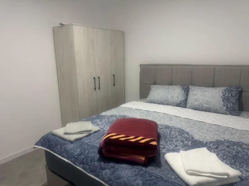 Izdavanje, kuća, 100m², Krimovica, Kotor