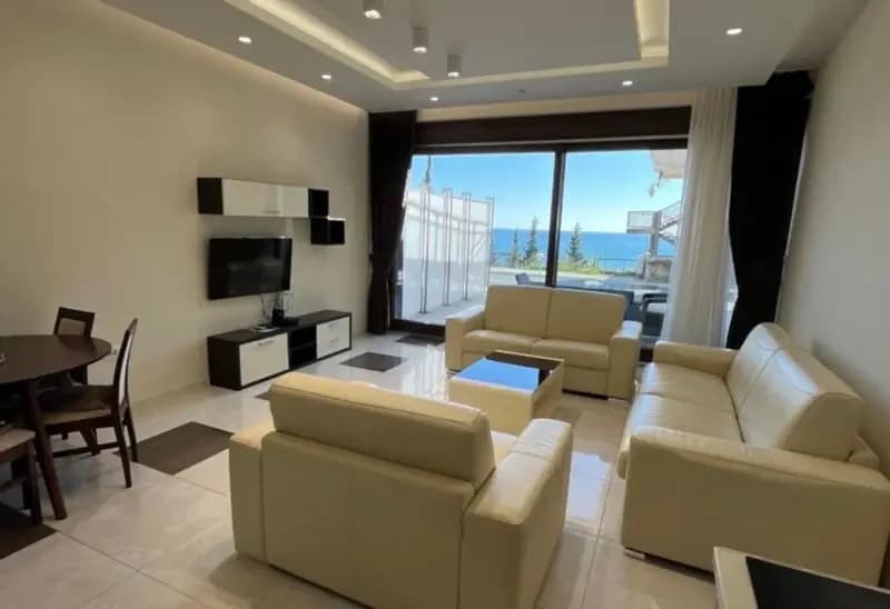 Izdavanje, jednosoban stan, 75m², Bečići, Budva