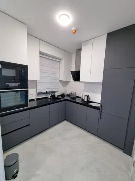 Продаж, трикімнатна квартира, 95м², Будва