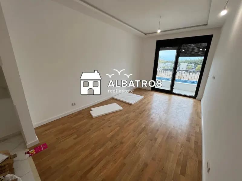 One-bedroom apartment for sale, 51m² in Soho neighborhood, Bar