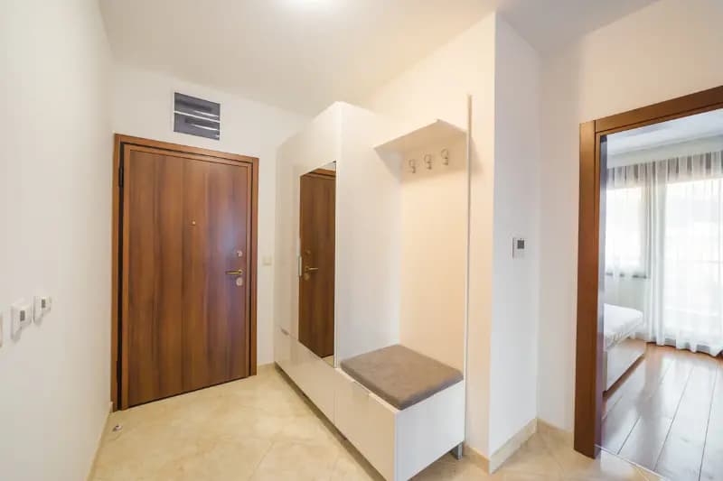 Verkauf, Dreizimmerwohnung, 93m², Bečići, Budva
