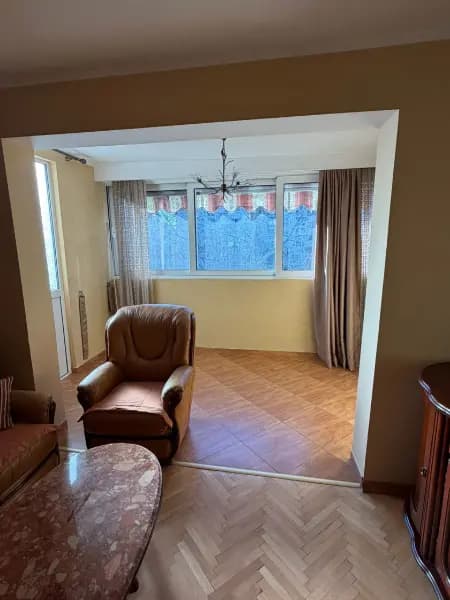 Продаж, двокімнатна квартира, 61м², Бар
