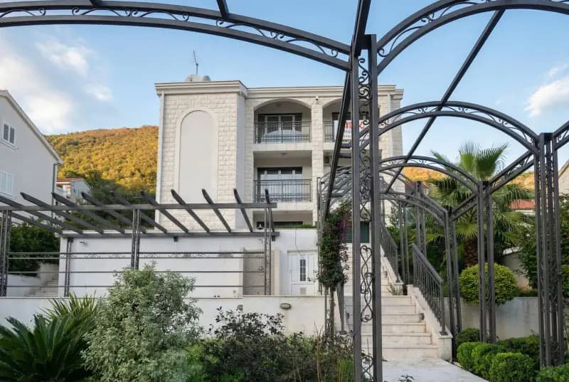 House in Herceg Novi no. 2624