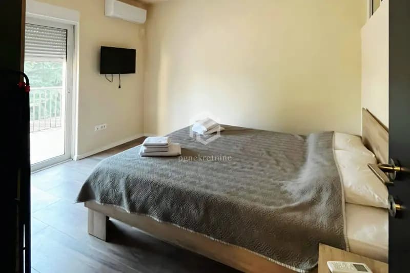 Dvosoban stan 65m2 + parking, Donja Gorica – Podgorica