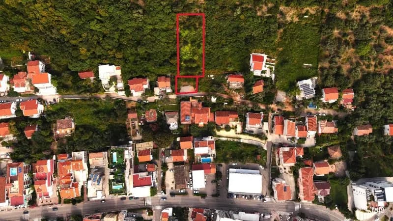 Deniz manzaralı, Podkošljun yerleşim bölgesinde kentsel arazi