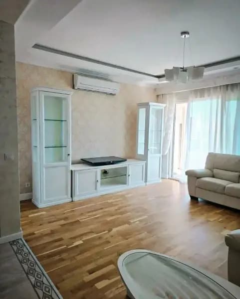 Satılık, üç odalı Daire, 115m², Becici, Budva