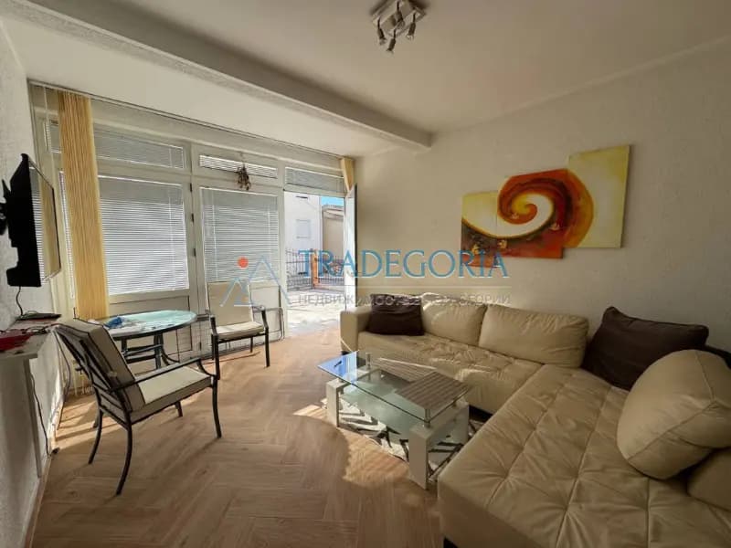Trospratna legalna kuća u Baru (Šušanj) 142 m2 plus bonus plac od 350 m2