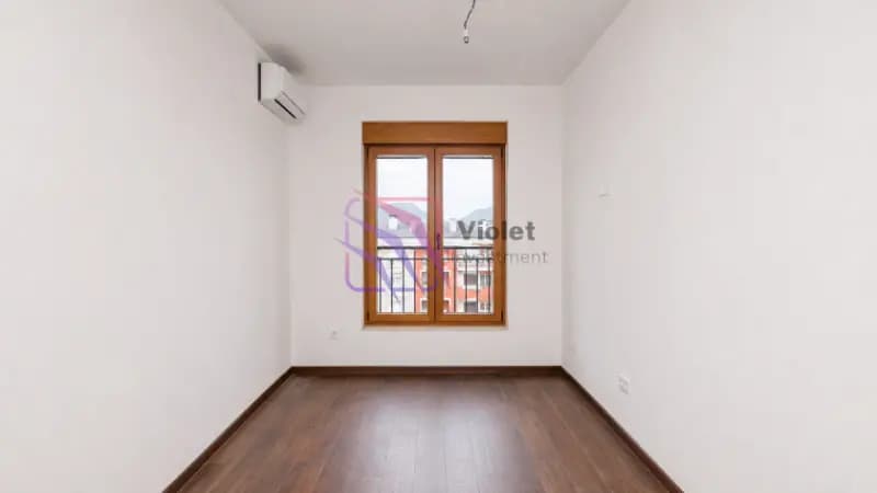 Vermietung, Zweizimmerwohnung, 70m², Master Kvart, Podgorica