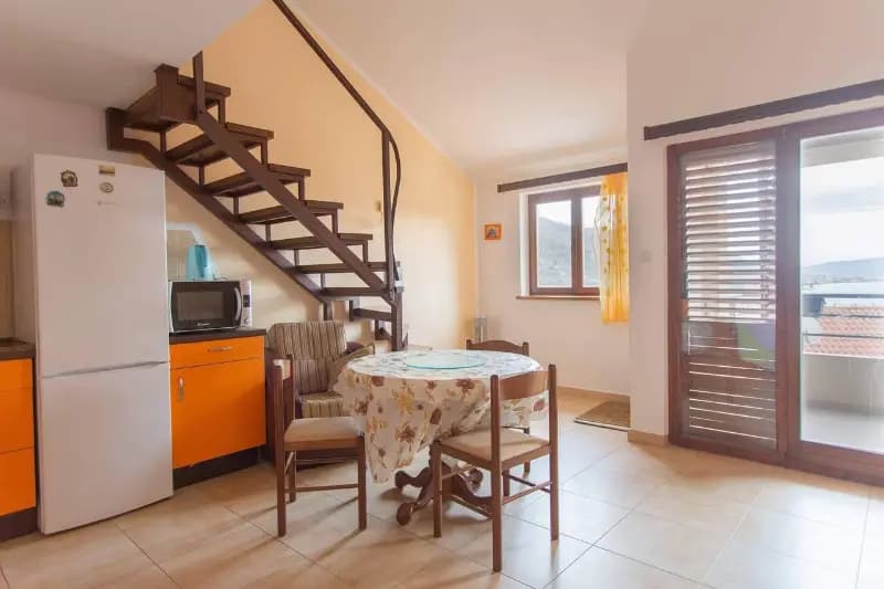 Kamenarima'da Daire – Plaja 150 metre mesafede