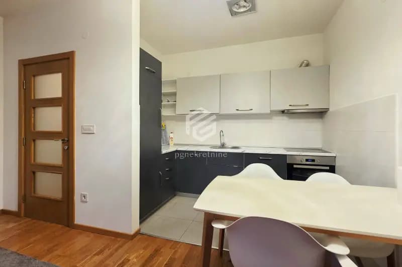 Two-bedroom apartment 70m2 + garage, Stari Aerodrom – Podgorica
