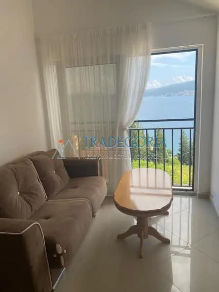 Urgently selling a two-bedroom apartment in Bijela, Bay of Kotor