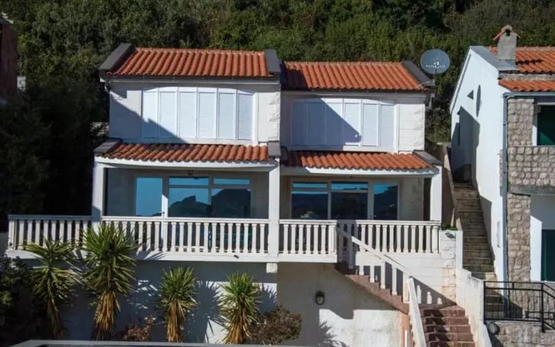 Prodaja, kuća, 164m², Utjeha, Bar