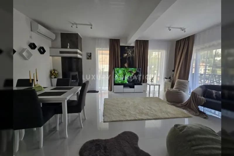 Deniz manzaralı modern ev, Zelenika'da