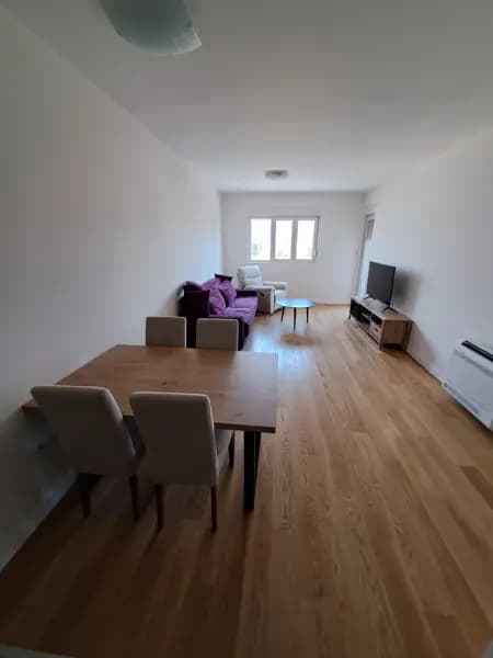 Оренда, двокімнатна квартира, 72м², Central Point, Подгориця