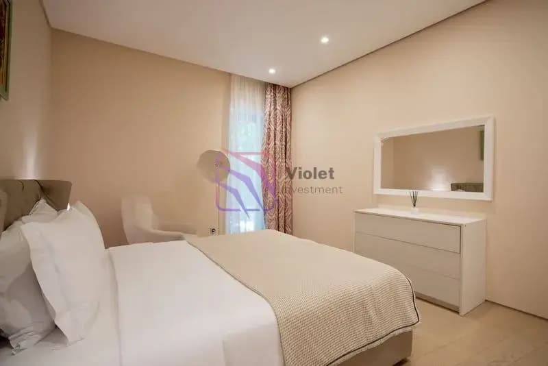 Prodaja, dvosoban stan, 134m², Dukley Gardens, Budva