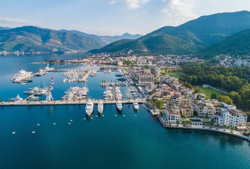 Prodaja, dvosoban stan, 117m², Tivat