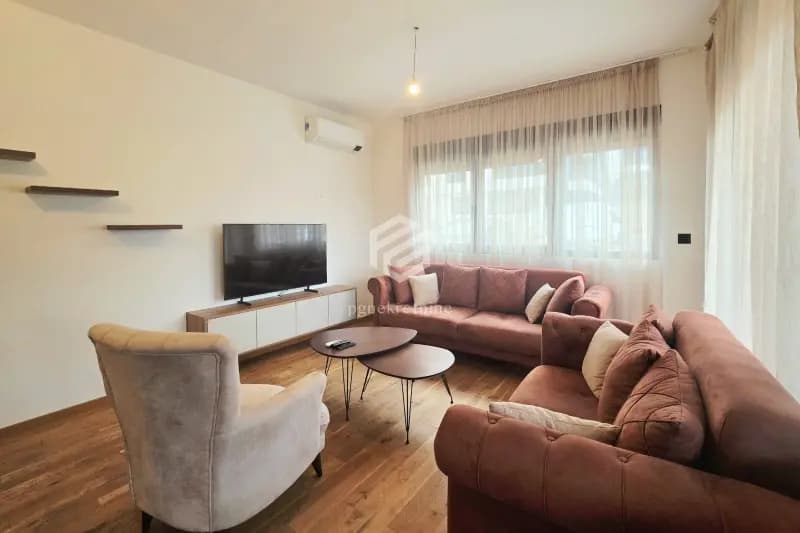 Jednosoban stan 47m2 + parking, Gorica C – Podgorica