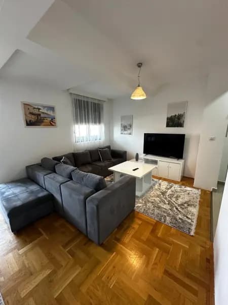Vermietung, Zweizimmerwohnung, 65m², Zagorič, Podgorica