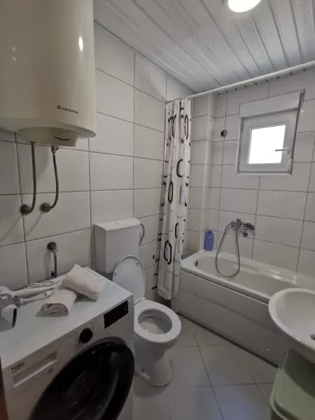 Оренда, однокімнатна квартира, 43м², Заб'єло, Подгориця