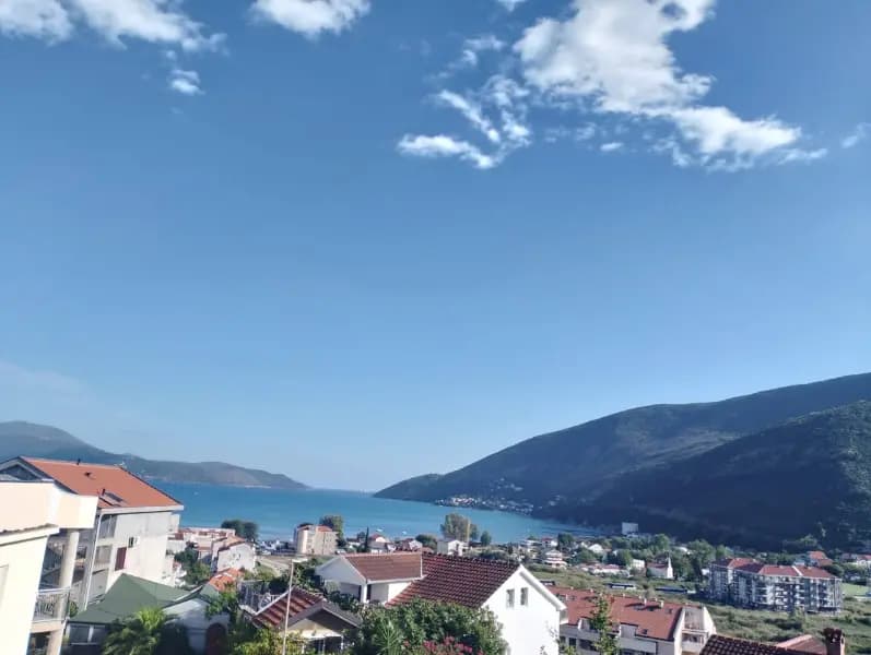 Building plot with an area of 607 m2 - Igalo, Herceg Novi
